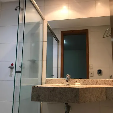 Flat no Bristtol Hotel, Super Confortável , Andar Alto, Arejado, Linda Vista, Ótima Localização Goiânia Exterior foto