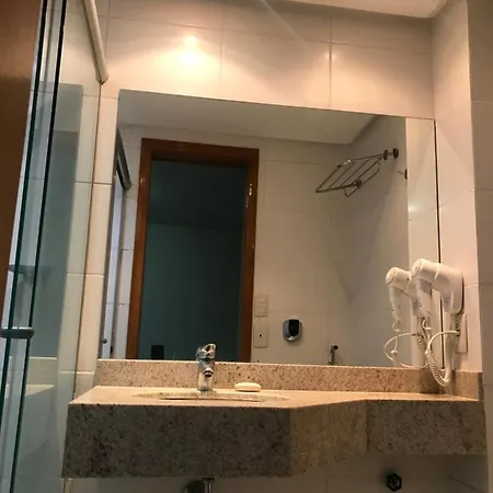 Flat no Bristtol Hotel, Super Confortável , Andar Alto, Arejado, Linda Vista, Ótima Localização Goiânia Exterior foto
