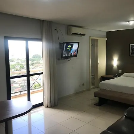 Flat no Bristtol Hotel, Super Confortável , Andar Alto, Arejado, Linda Vista, Ótima Localização Goiânia Exterior foto